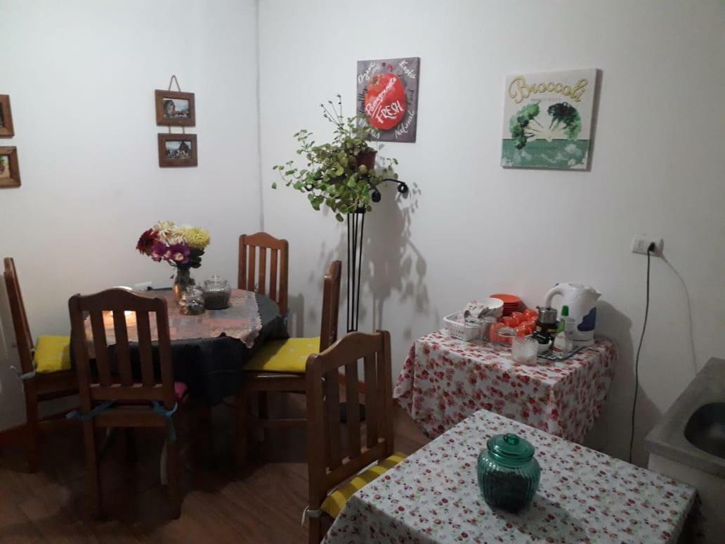 Hostal Girasoles, Empresas,Facturas Chillán Εξωτερικό φωτογραφία